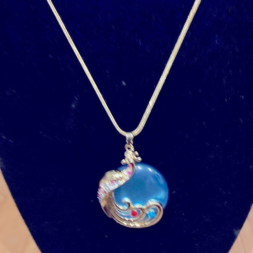 Long Statement Necklace - Picture 4 of 4